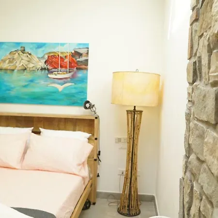 Cosi Com E Quercianella Bed & Breakfast *